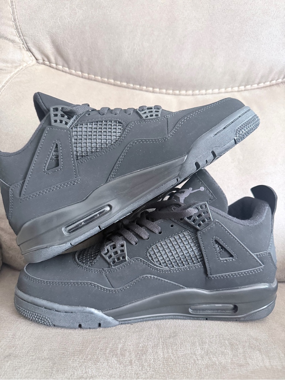 Jordan Men's Black Low-Top Suede Sneakers